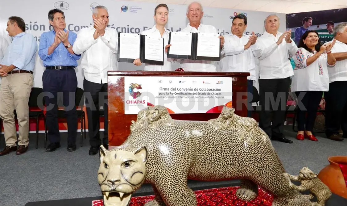 Firma Velasco re-certificación de Chiapas como Comunidad Segura