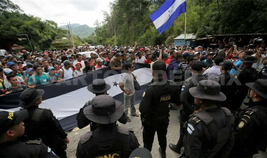 Detienen a dirigente de la Caminata Migrante