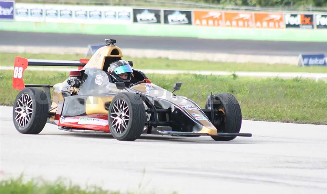 Escudería JaguaRT I sueña con bicampeonato