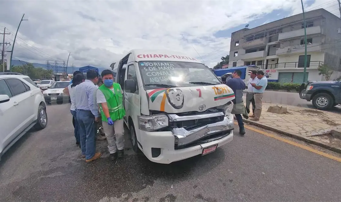 “Carambola” de transportes deja cinco lesionados