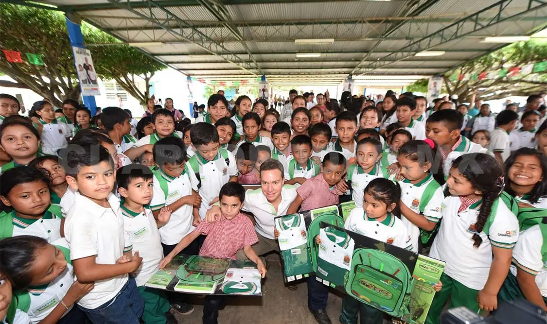 MVC lleva apoyos a familias chiapanecas