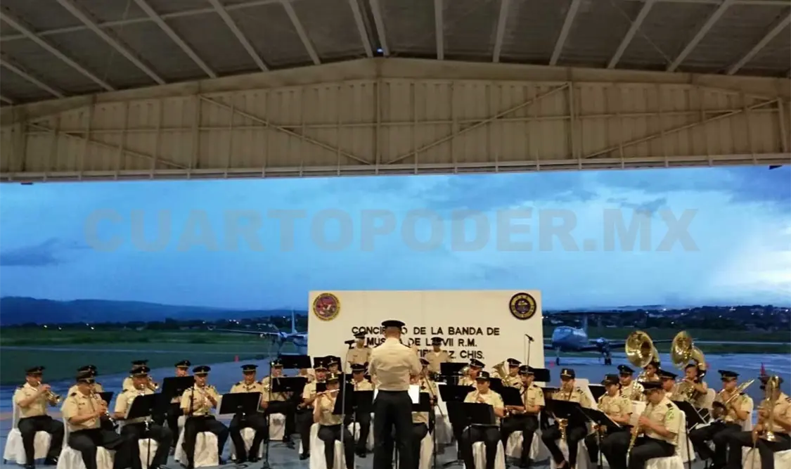Un éxito la presentación de la banda militar