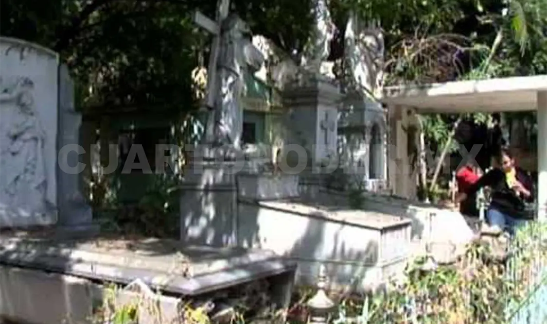 Migrantes invaden cementerio