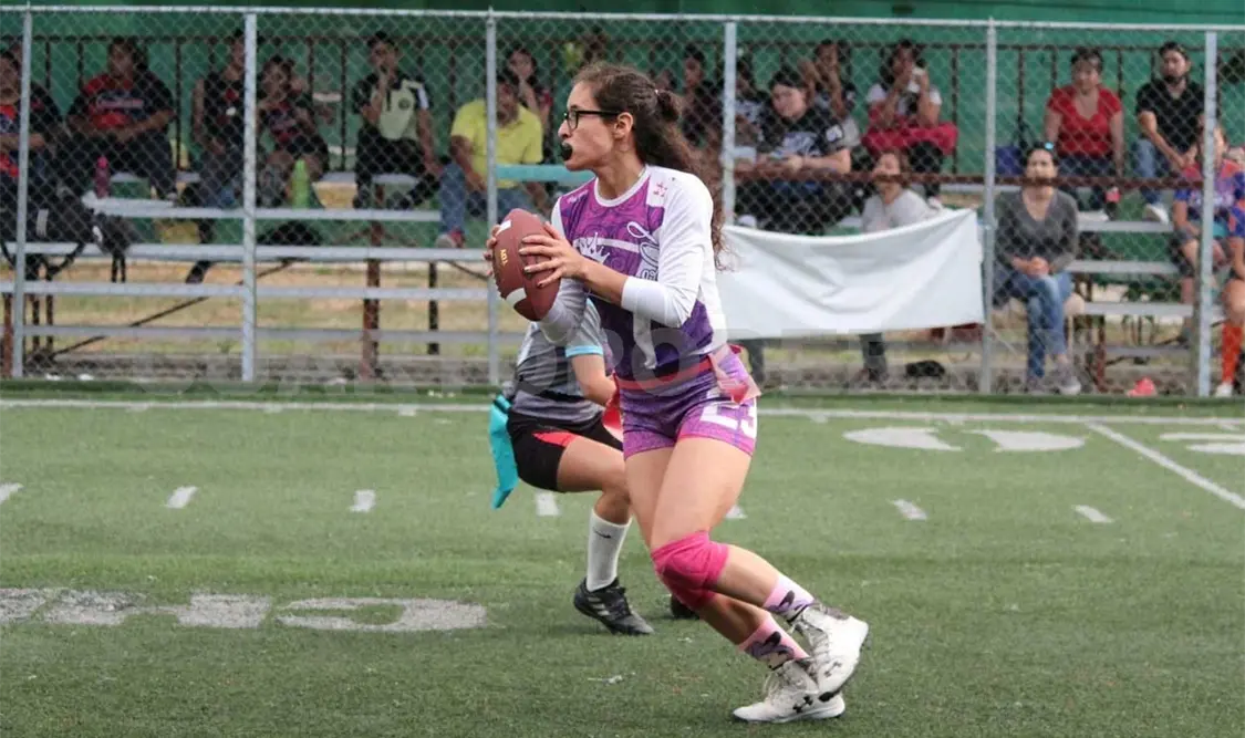 Queens supera a Guerreras Berserker