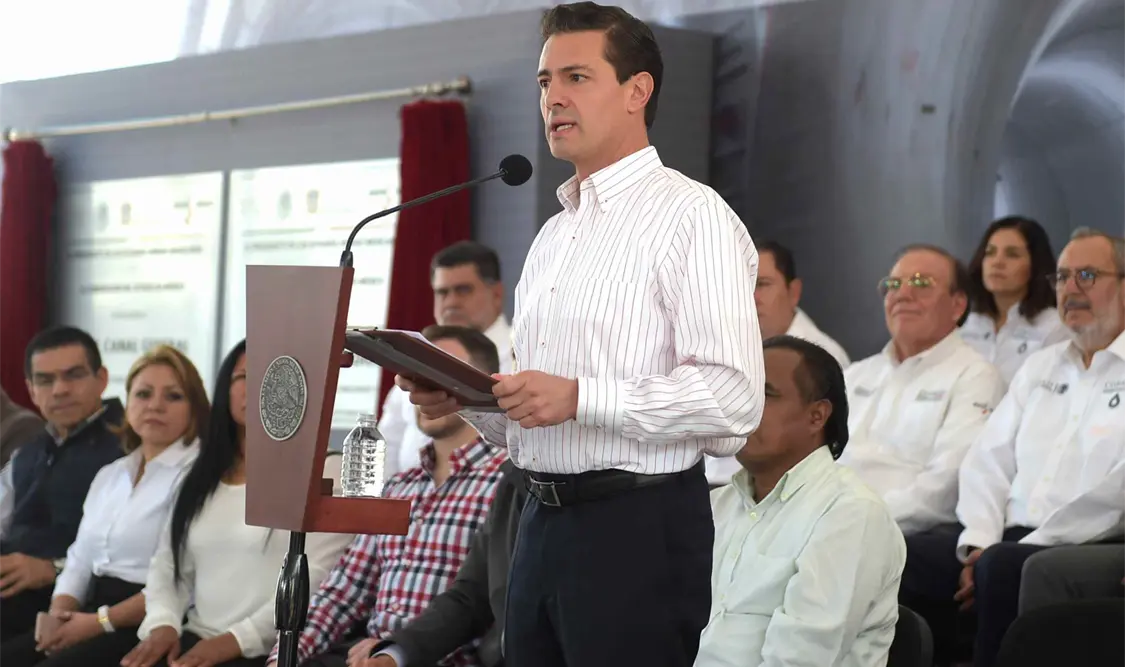 Peña Nieto llama a concluir grandes obras de infraestructura transexenales