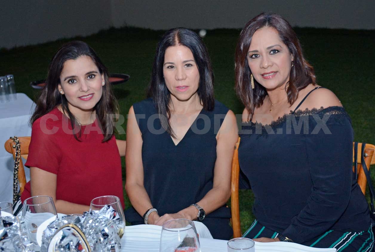 Vicky festejó con amigas