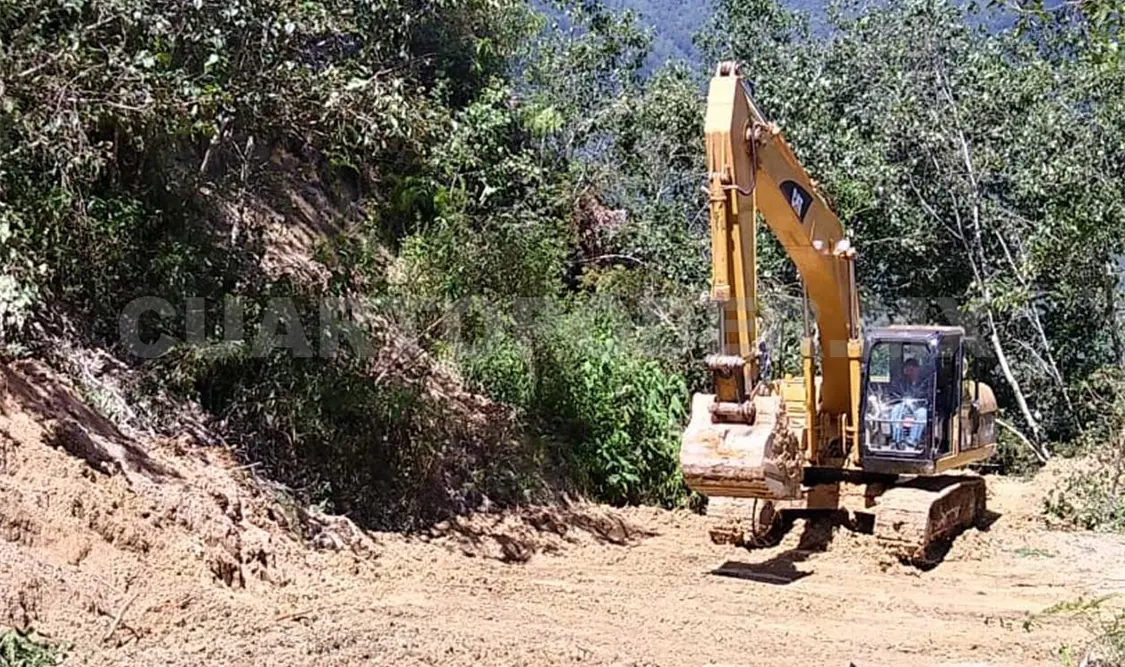 Tras las intensas lluvias, se deslavaron cerros en algunas comunidades. NTX