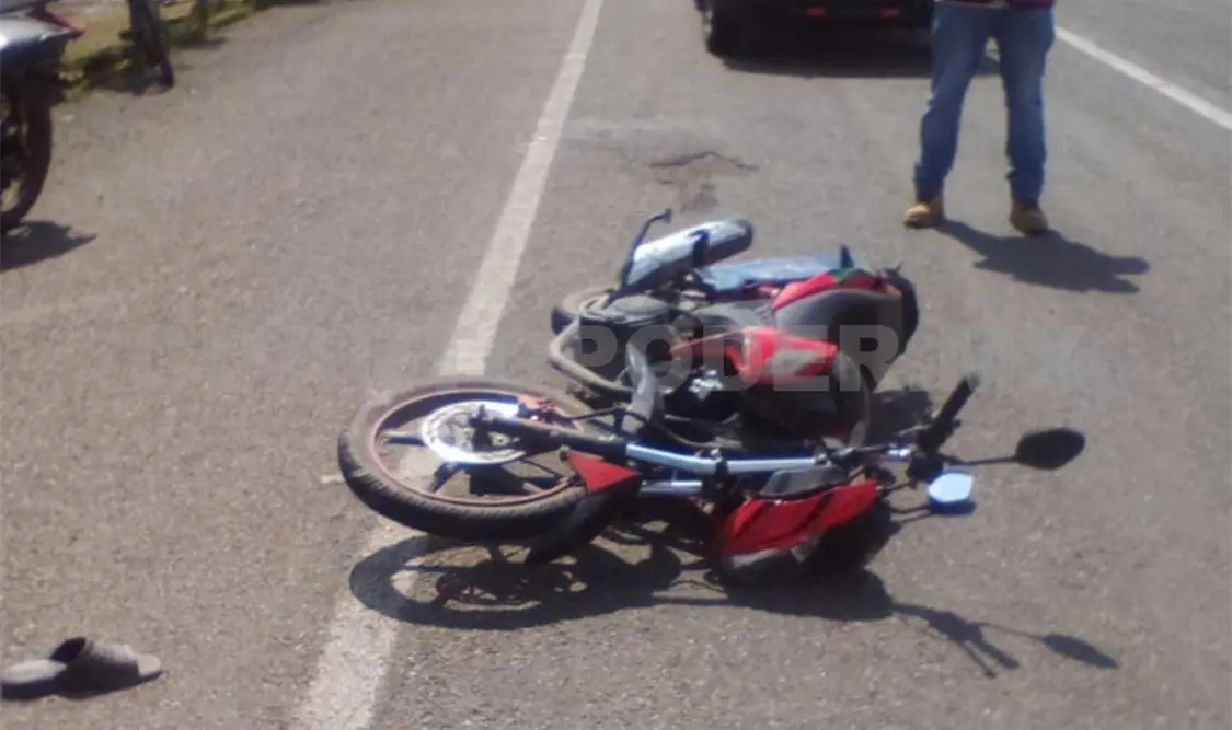 Motociclista, grave al ser atropellado