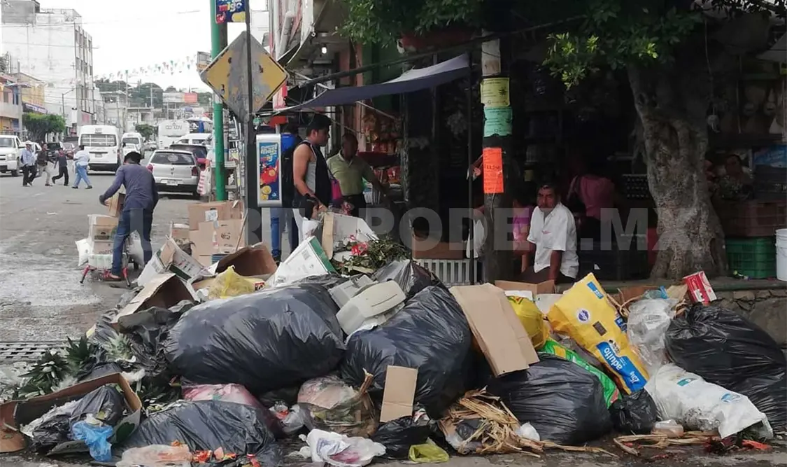 Centro de la capital convertido en muladar