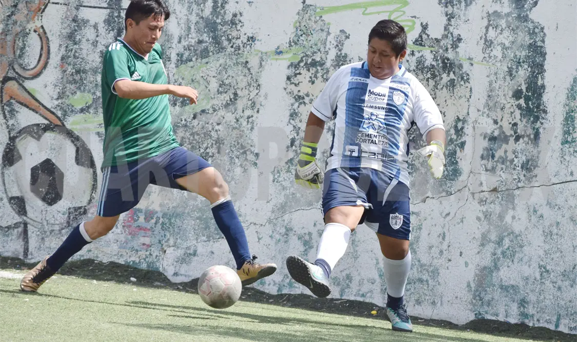 Entre los encuentros que se efectuarán estarán el de Banco de Sangre vs Deportivo FC Solís. Archivo