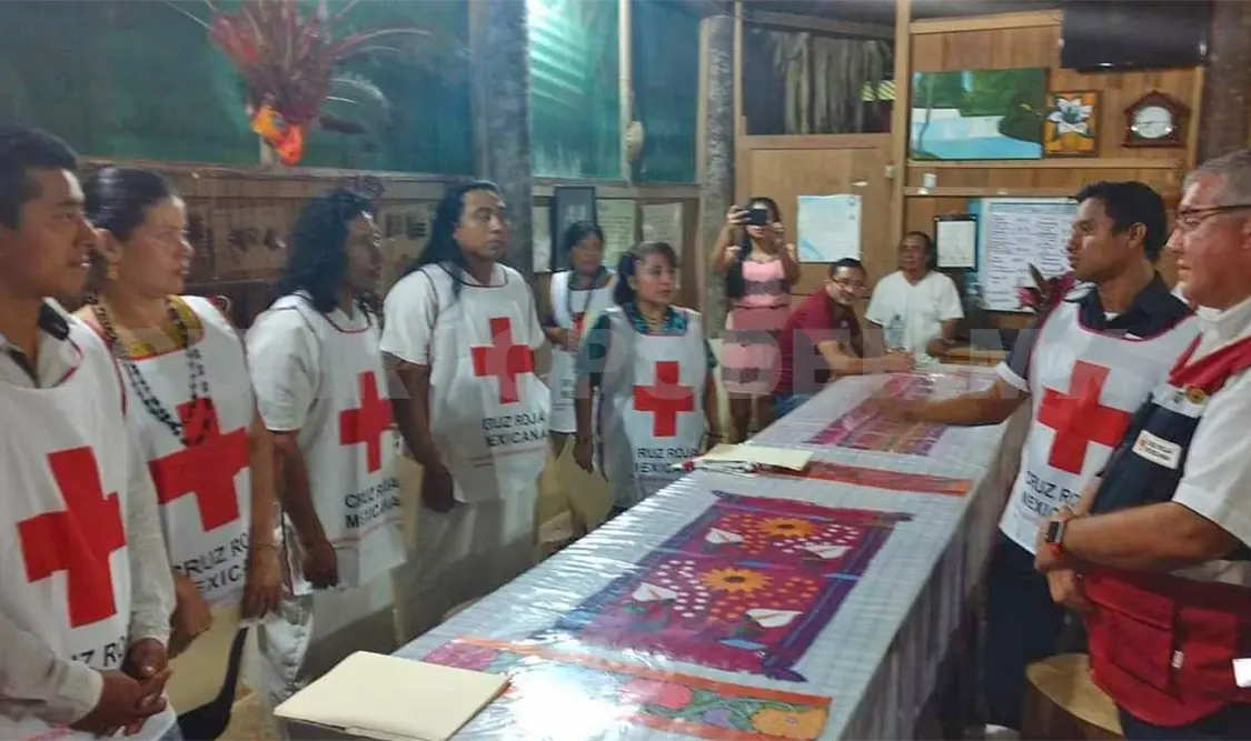 Presentaron a los mayas Lacandones oficialmente acreditados como voluntarios. Ana Laura Mondragón / CP