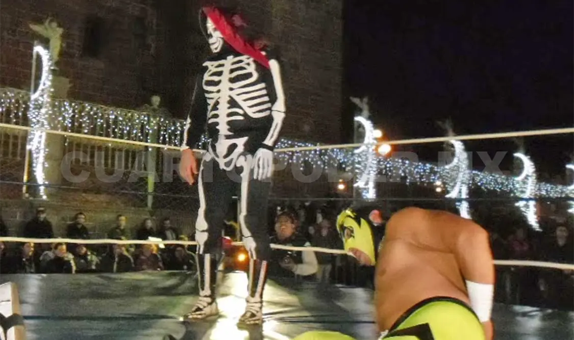 En medio de todos estos festejos por el Día de Muertos, también se confirmó a La Parka para la función en Tapachula. Cortesía