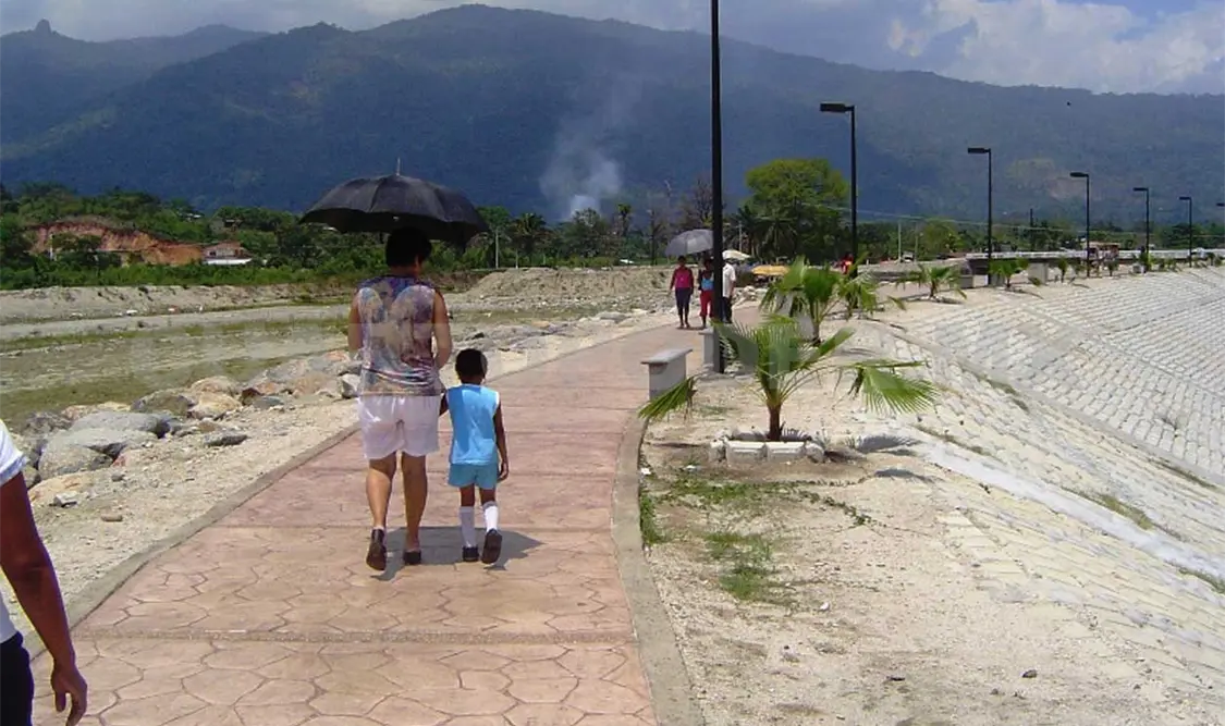 Denuncian inseguridad ante la falta de luz