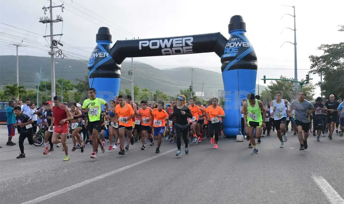 500 atletas corrieron la justa Calabacita Tía