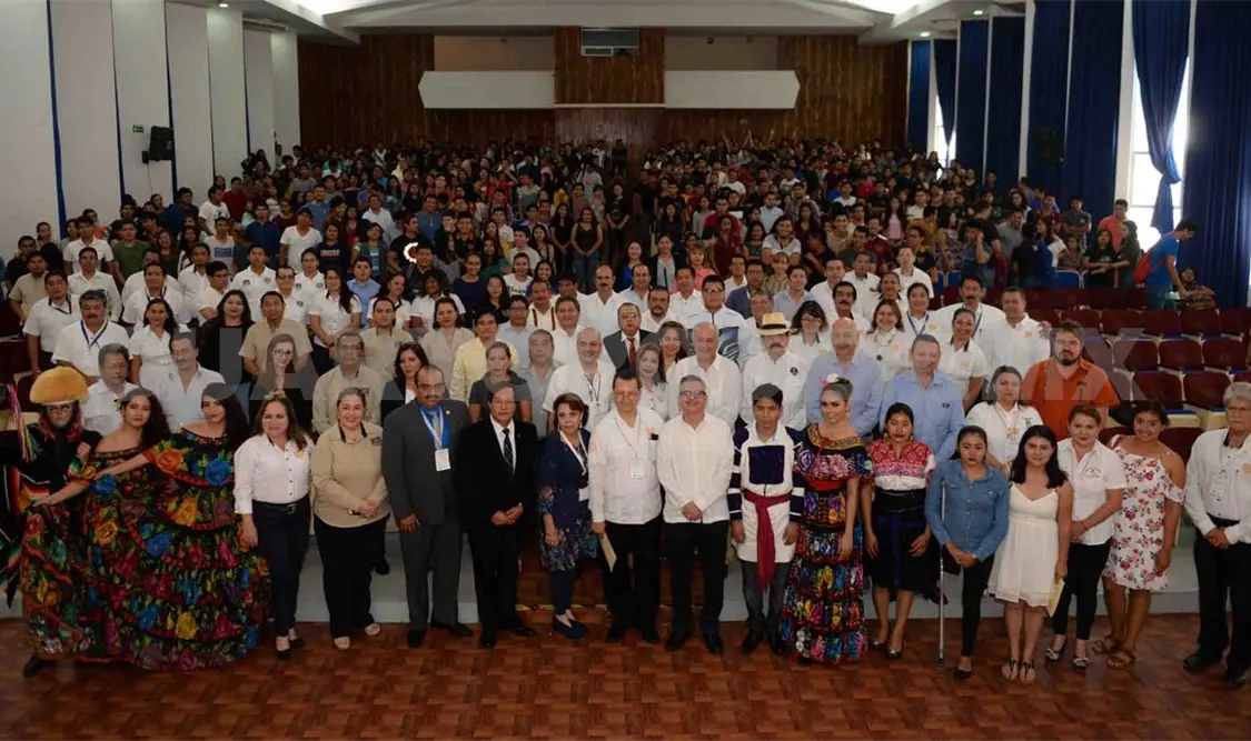 Buscan segunda reacreditación de Licenciatura