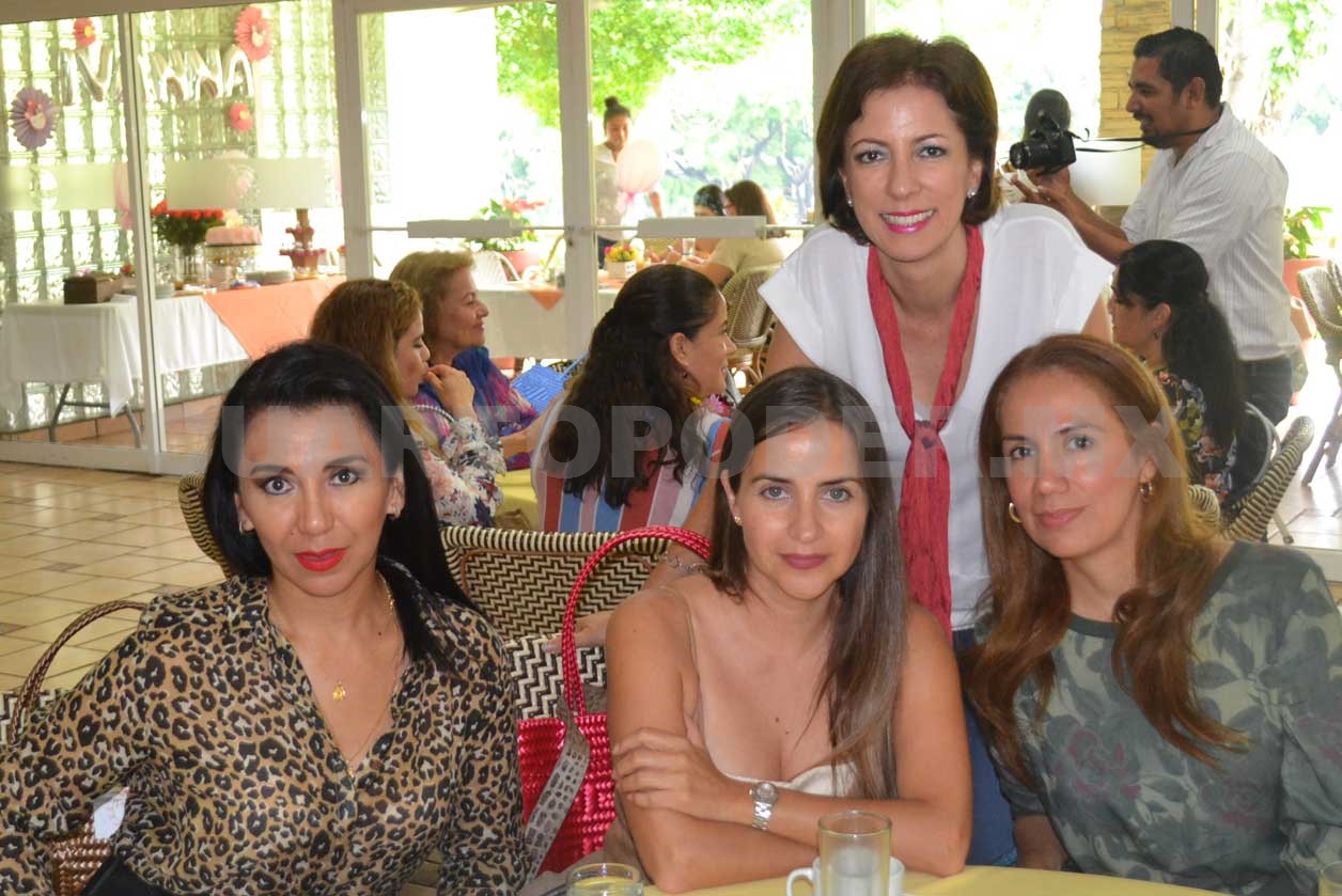 Tere festejó con amigas
