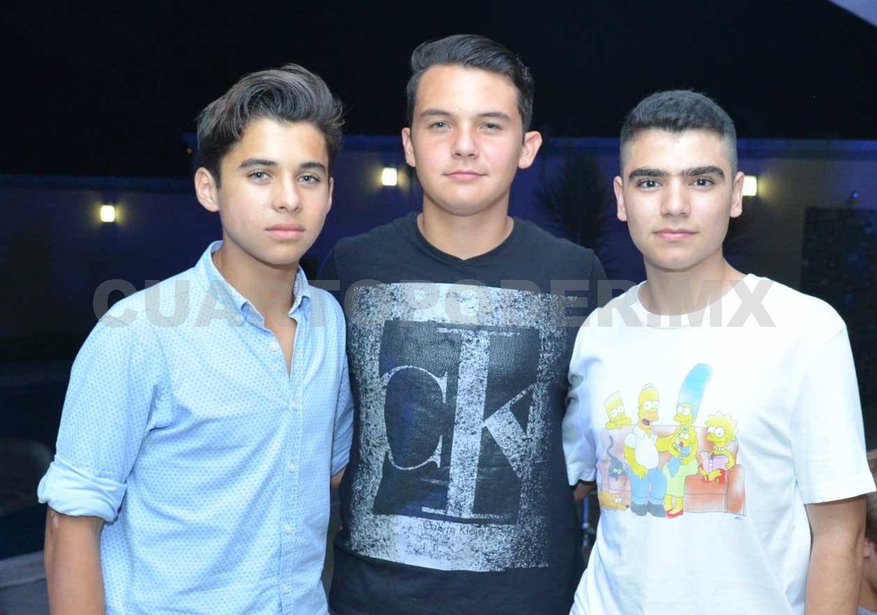 Noche llena de diversión para Valdemar