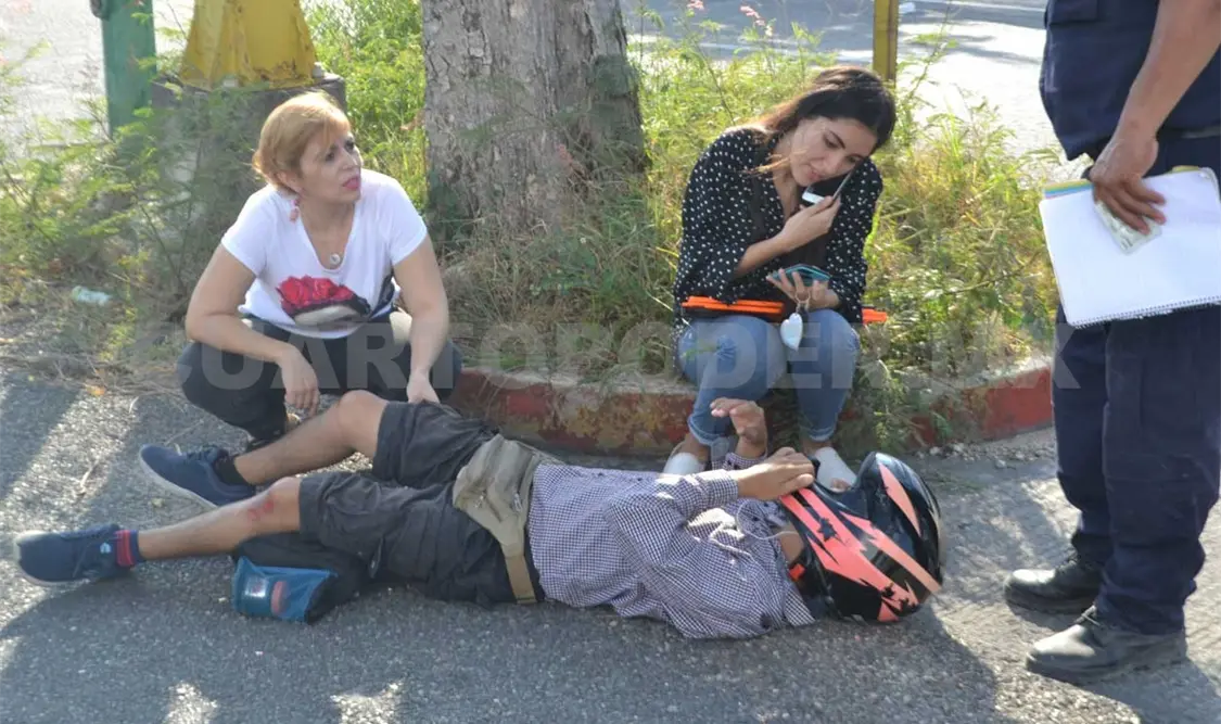 Motociclista, embestido por vehículo “fantasma”