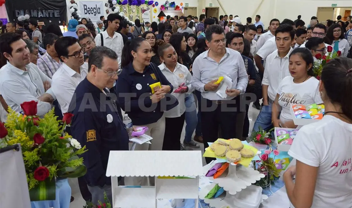Celebran el trabajo y la organización por parte de los profesores y alumnos por este evento. CP
