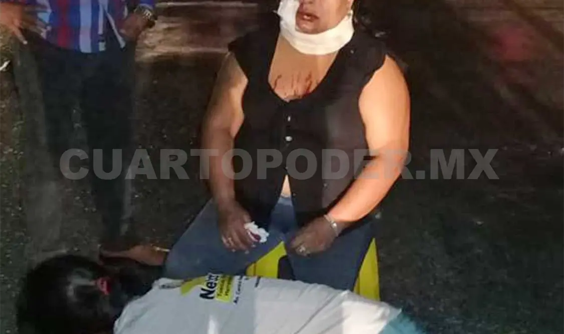 El exceso de velocidad y la falta de precaución de la conductora del vehículo, provocó que impactara a la pareja motorizada. Edberg Mayorga / CP