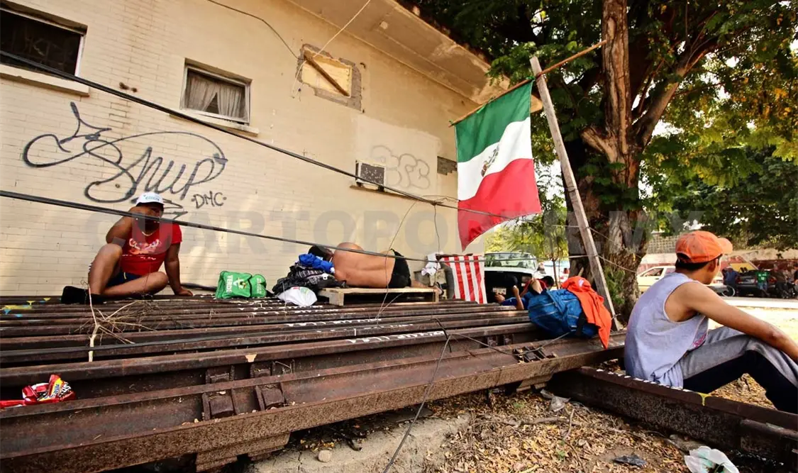 Exhortan a migrantes a regularizar su situación en el país
