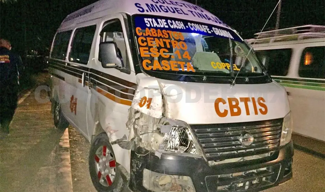 Por manejar ebrio choca con camioneta