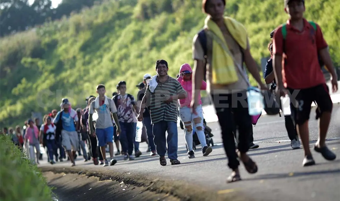 Salvadoreños en espera de definir situación migratoria