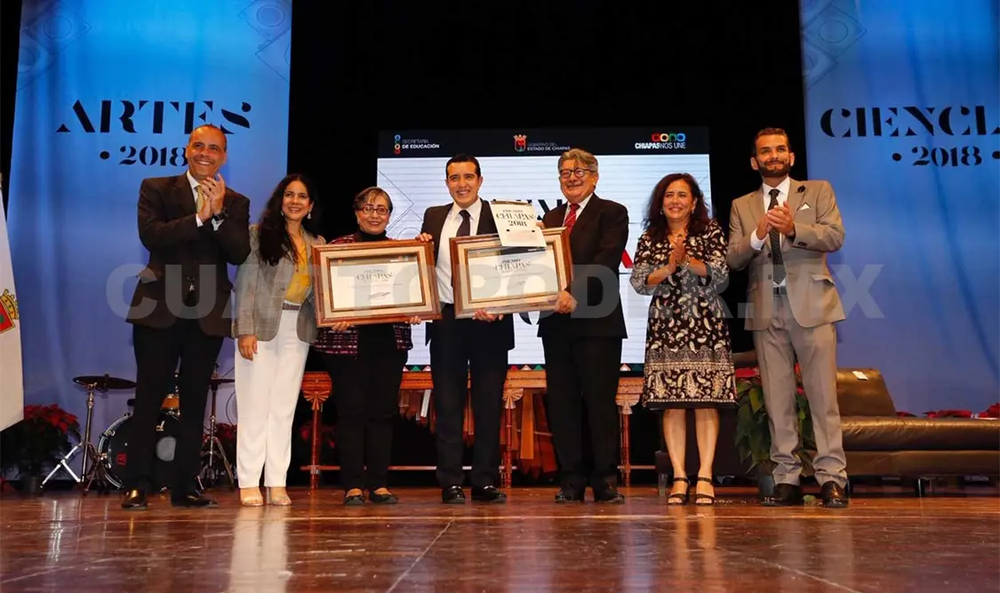 Entregan Premio Chiapas a personajes destacados