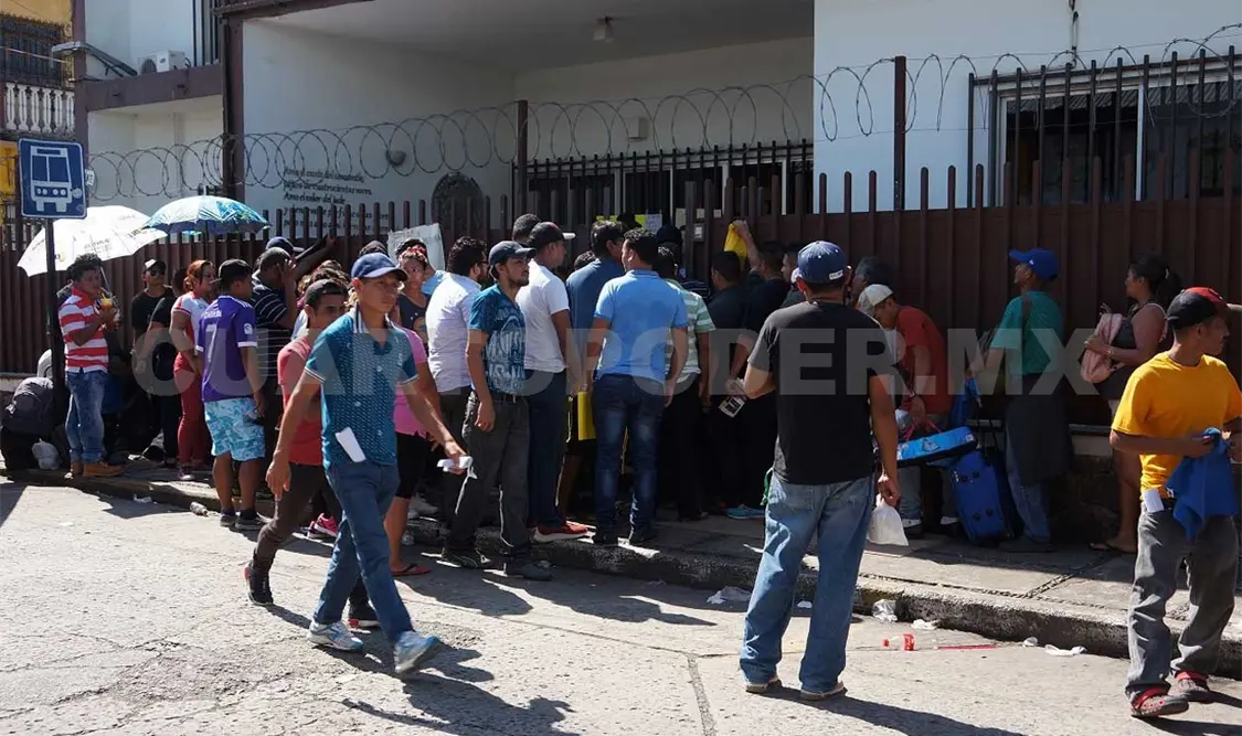 Pagan a centroamericanos por limpiar Feria Mesoamericana