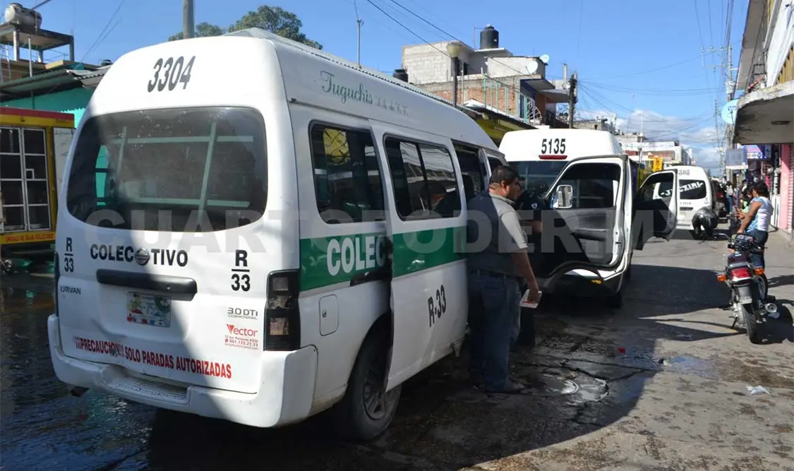 Acelerado colectivero se estrelló contra su colega