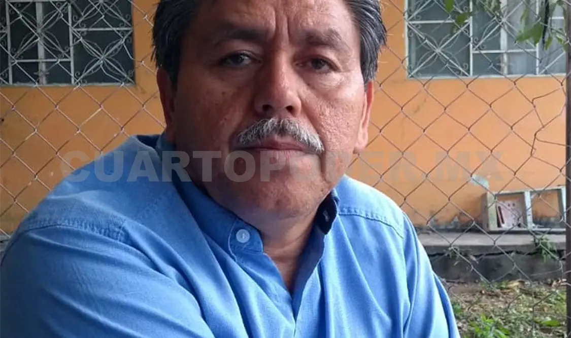 Sergio Ruíz, no sólo tiene que lidiar con la enfermedad de su esposa, sino del trato poco profesional de doctores del Issste. Ricardo López / CP