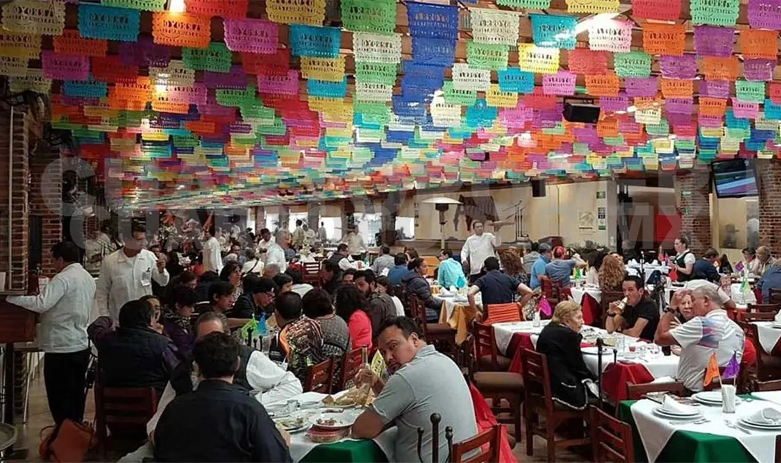 Los restauranteros se preparan para mejorar servicio. CP