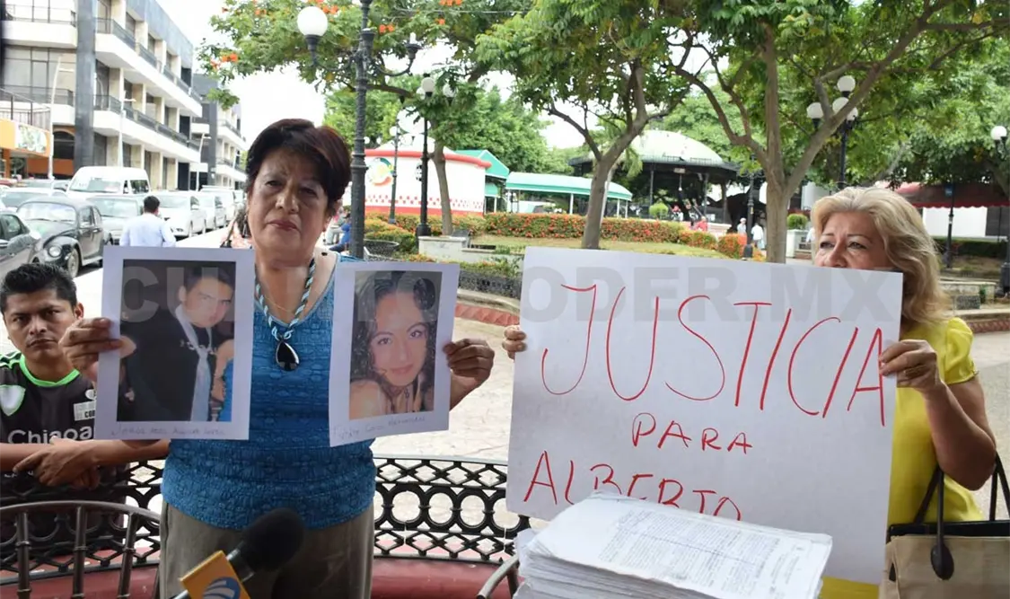Madre clama justicia por asesinato de su hijo