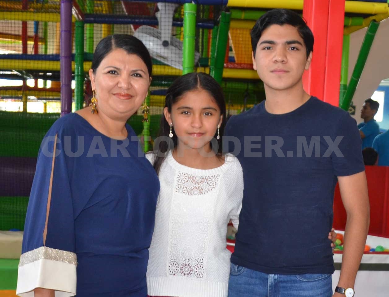 Fiesta de hermanitos