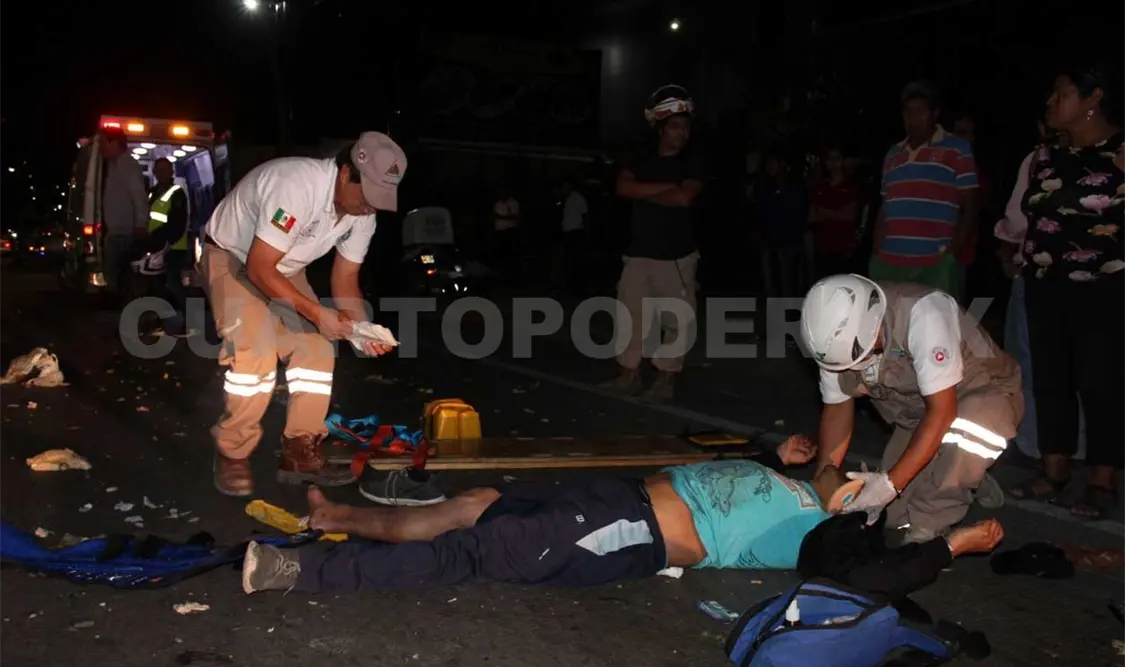 Peatón en presunto estado de ebriedad provoca accidente