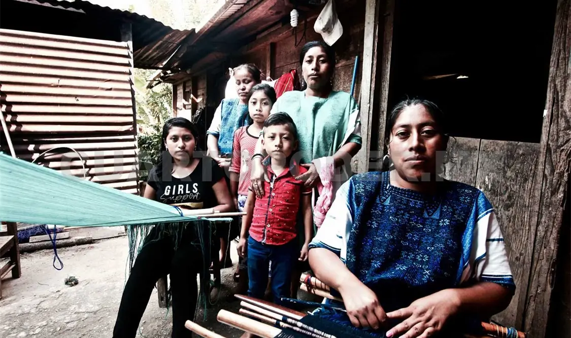 Lamalchil, el arte de las palabras tejidas