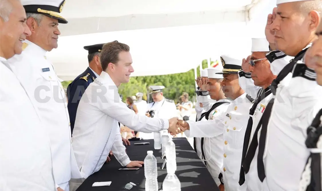 Conmemora MVC Día de la Armada de México