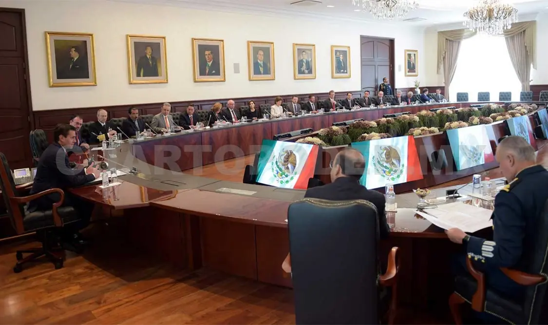 Trabajar fuerte en última semana de gobierno, pide Peña Nieto a gabinete
