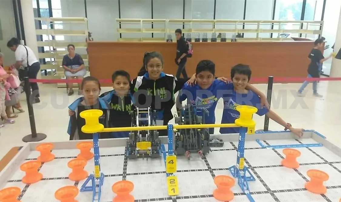 Alumnos de primaria ganan torneo de robótica