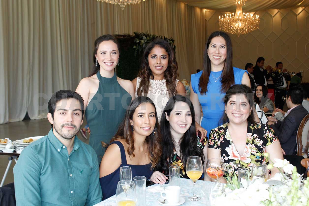 Mateo recibió las aguas bautismales