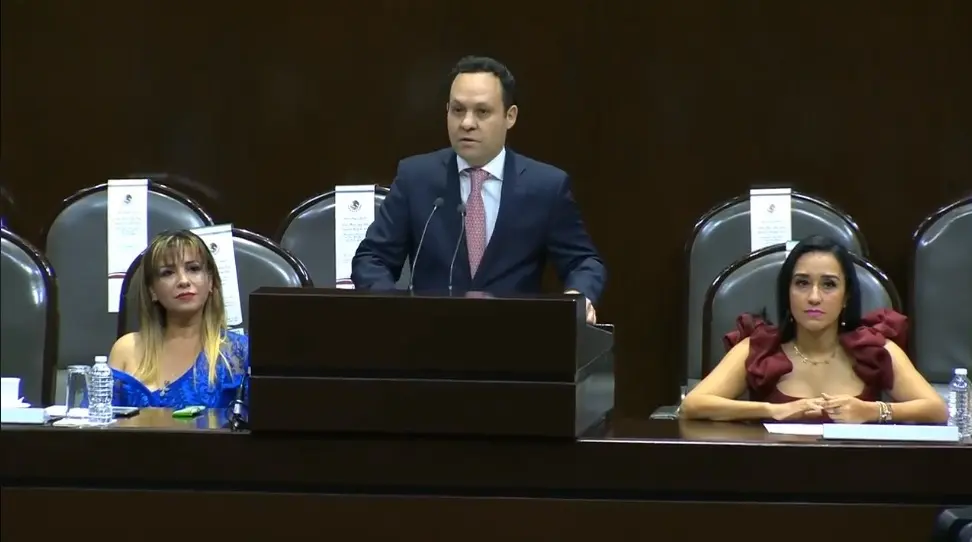Senador Clemente Castañeda. CP