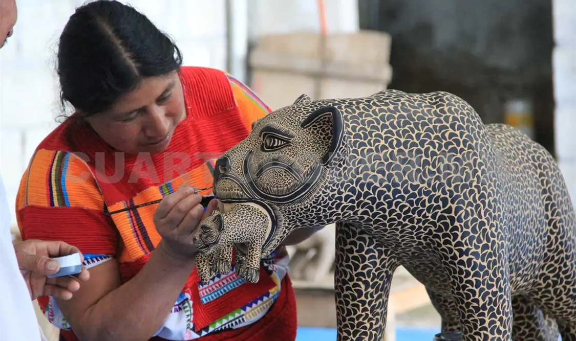 Chiapanecas destacan en Feria de Maestros del Arte