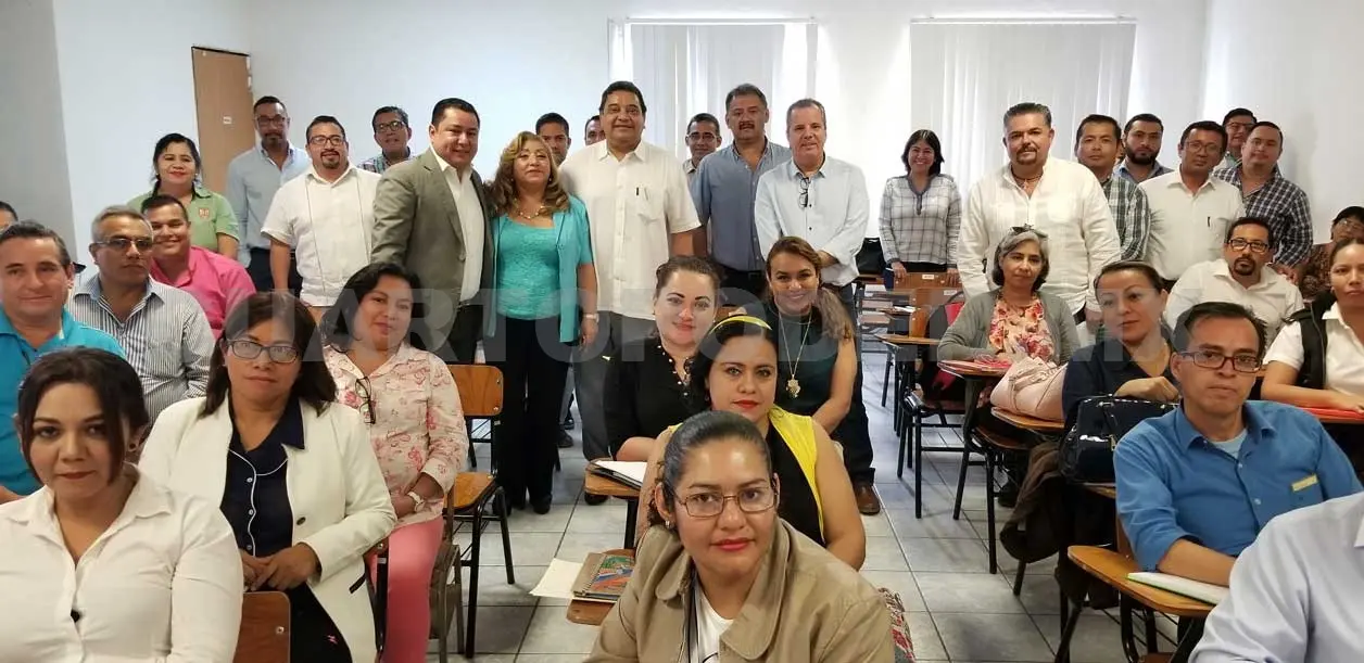 Continúa formación para funcionarios judiciales