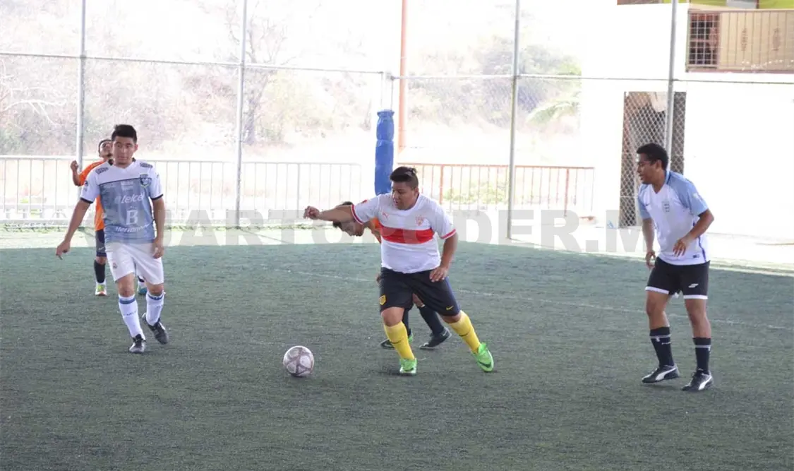 Tigres golea a Chivas en la Liga Entera-T MX