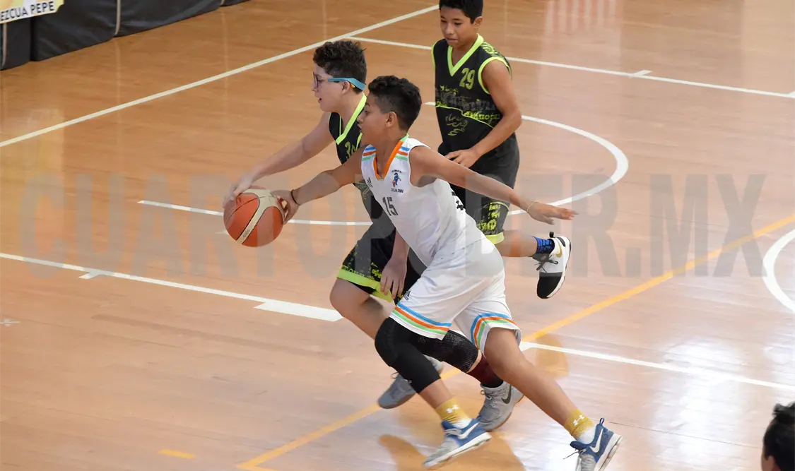 En la categoría varonil se efectuará el duelo por el tercer lugar y los protagonistas serán los cuadros de Holigans y Club Basquet Osos. Archivo