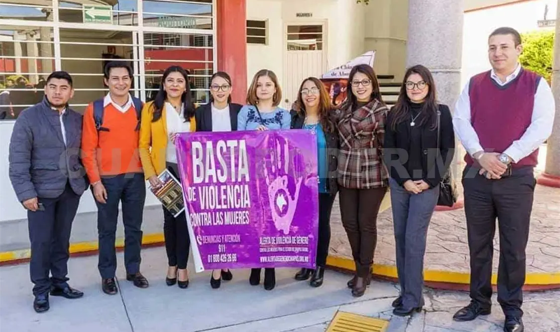 Imparten conferencia sobre violencia contra las niñas y mujeres