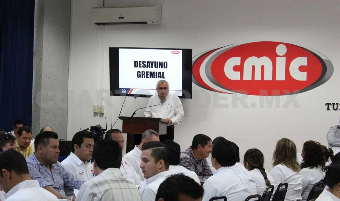 Constructores buscan participación en Tren