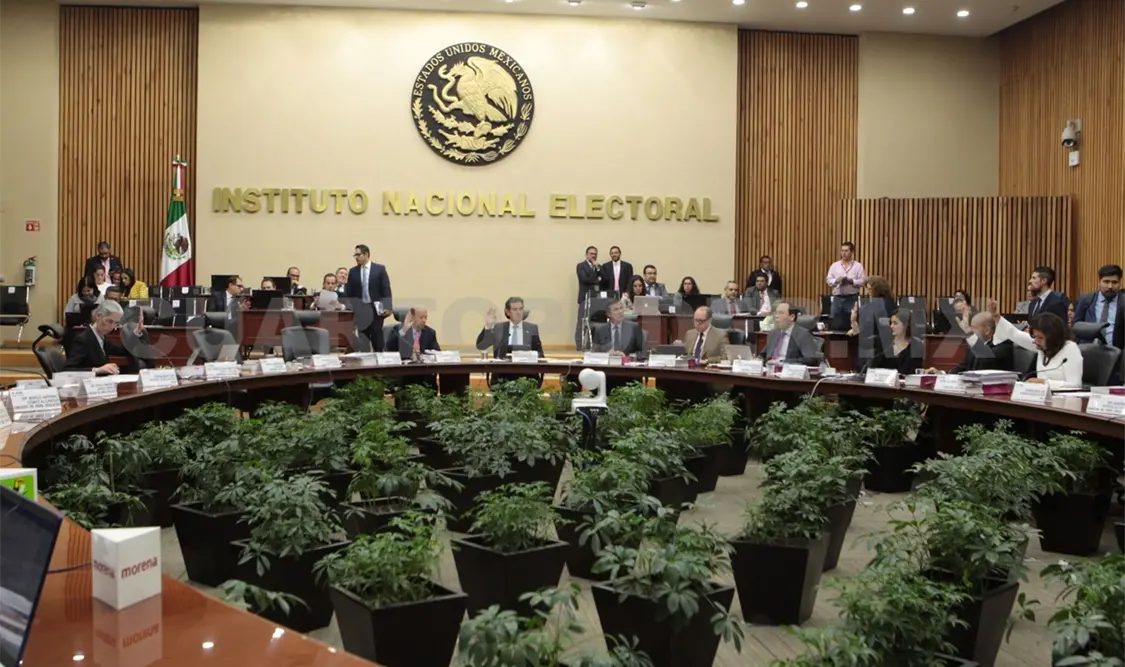 En el Instituto Nacional Electoral se gana menos que el presidente de la República, enfatizan. Notimex
