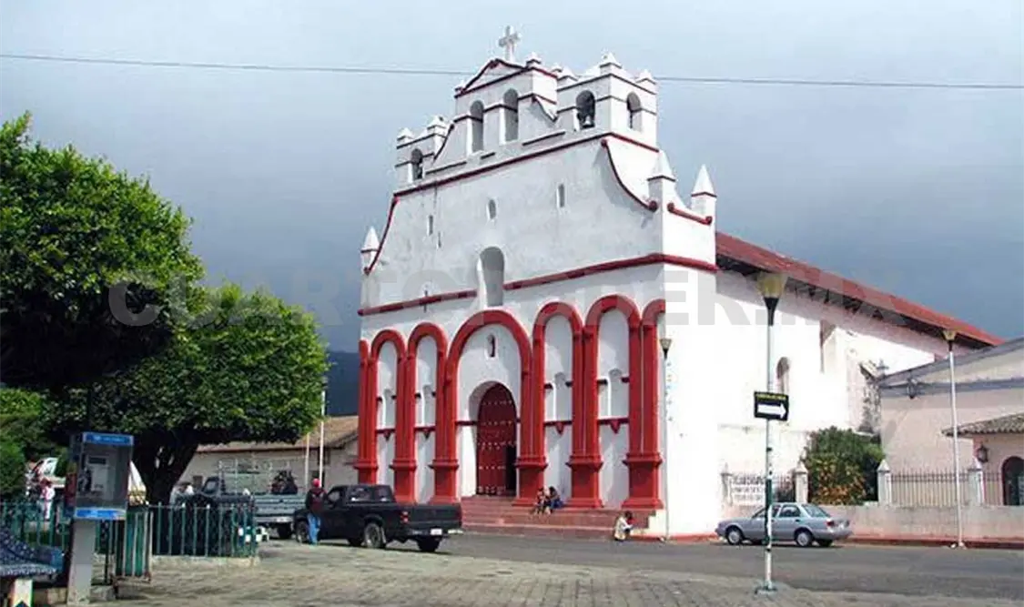 Liberan circulación en la avenida principal de Teopisca
