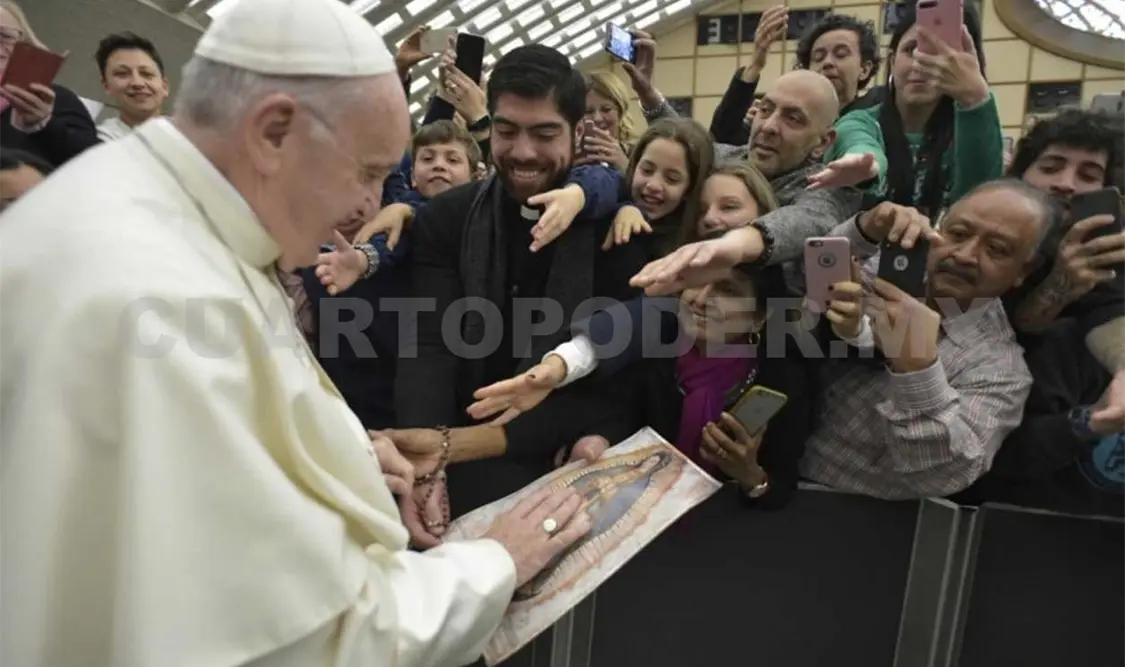 El papa bendice a México